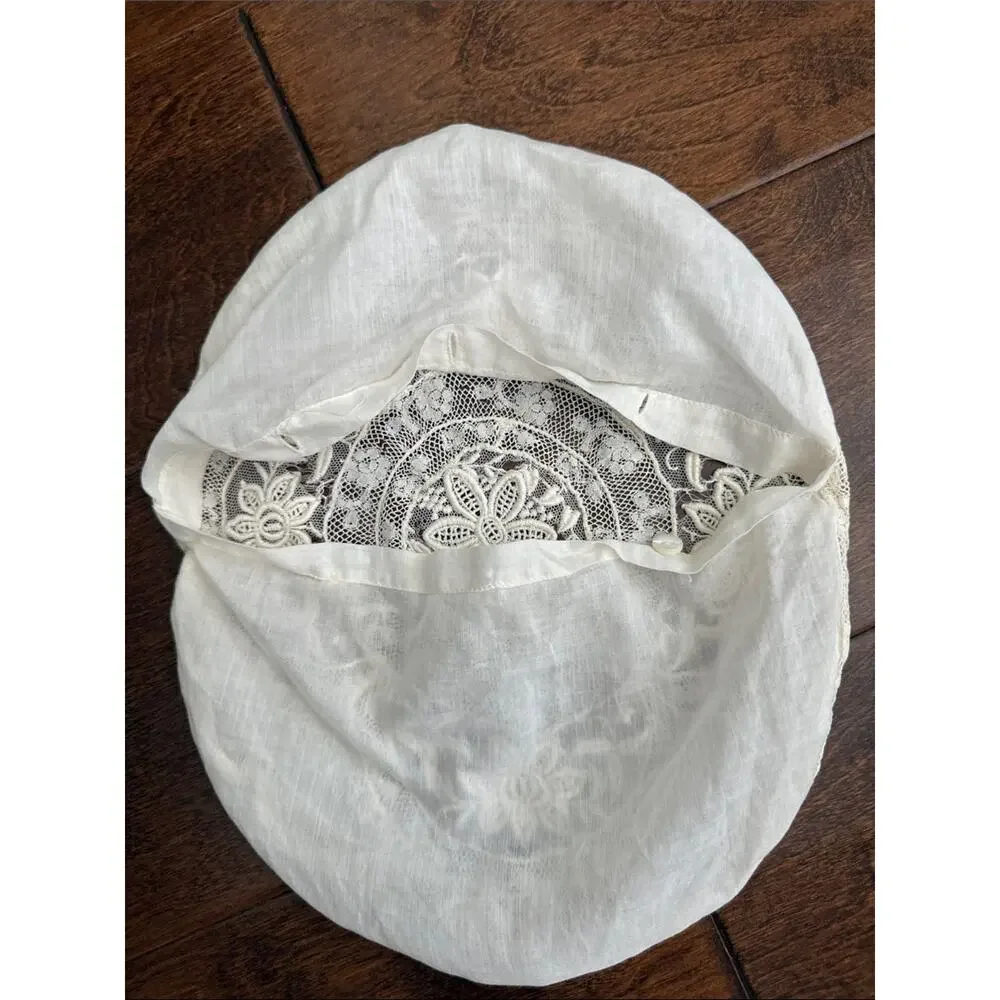 Vintage Hot Rolls Lace Embroidered Bread Roll Basket Liner Linen Set